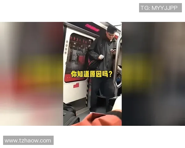 姚明地铁购票经历分享引发公众对交通便利性的热议与思考