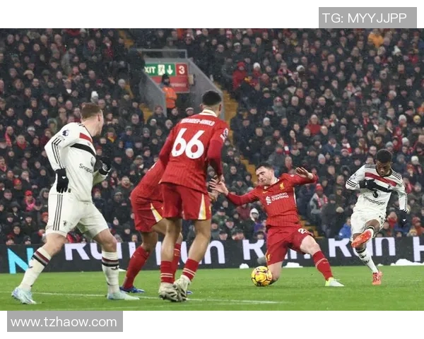 德甲惊现冷门利物浦与里昂战成平局引发全场热议