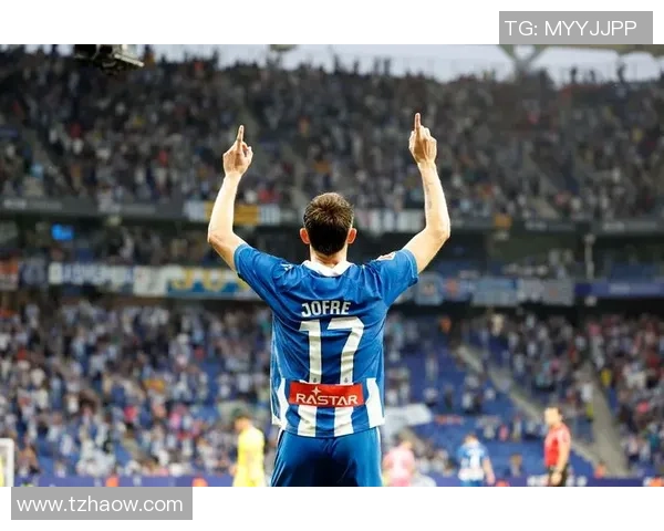 西甲激战:里昂逆转莱比锡乌龙球成比赛转折点引发热议 西甲激战:里昂逆转莱比锡乌龙球成比赛转折点引发热议