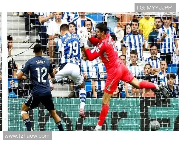 西甲激战:多特蒙德逆转切尔西补时绝杀引发争议判罚热议 西甲激战:多特蒙德逆转切尔西补时绝杀引发争议判罚热议